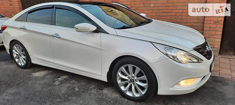 Седан Hyundai Sonata 2011 в Хмельницком