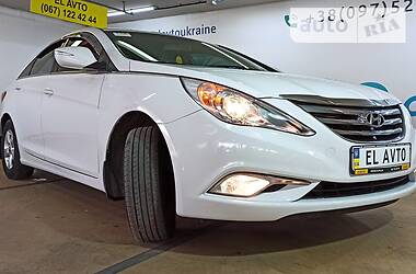 Седан Hyundai Sonata 2014 в Киеве