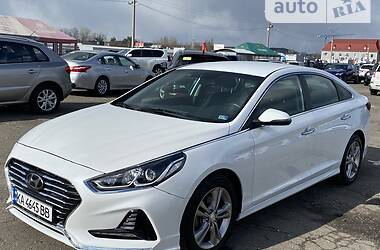 Седан Hyundai Sonata 2017 в Києві