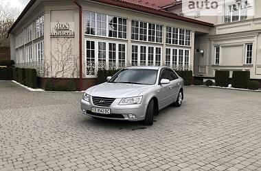 Седан Hyundai Sonata 2008 в Черновцах