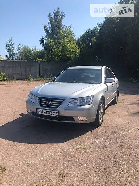 Седан Hyundai Sonata 2013 в Мене