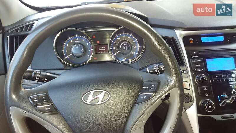 Седан Hyundai Sonata 2013 в Благовіщенську фото 20 Седан Hyundai Sonata 2013 в Благовіщенську