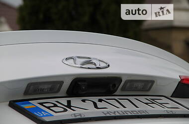 Седан Hyundai Sonata 2016 в Сарнах