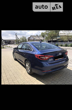 Седан Hyundai Sonata 2016 в Ровно