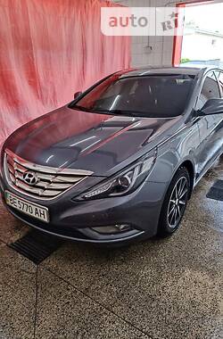 Седан Hyundai Sonata 2011 в Южноукраинске