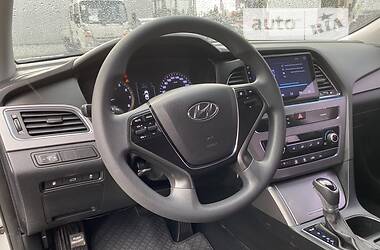 Седан Hyundai Sonata 2016 в Киеве