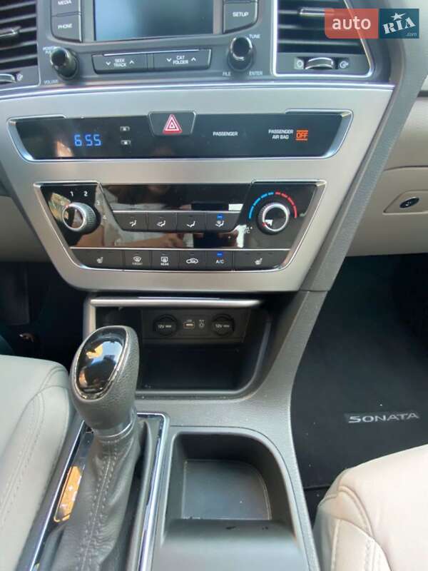 Седан Hyundai Sonata 2014 в Черновцах