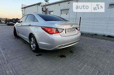 Седан Hyundai Sonata 2013 в Киеве