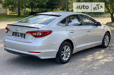 Седан Hyundai Sonata 2015 в Дніпрі