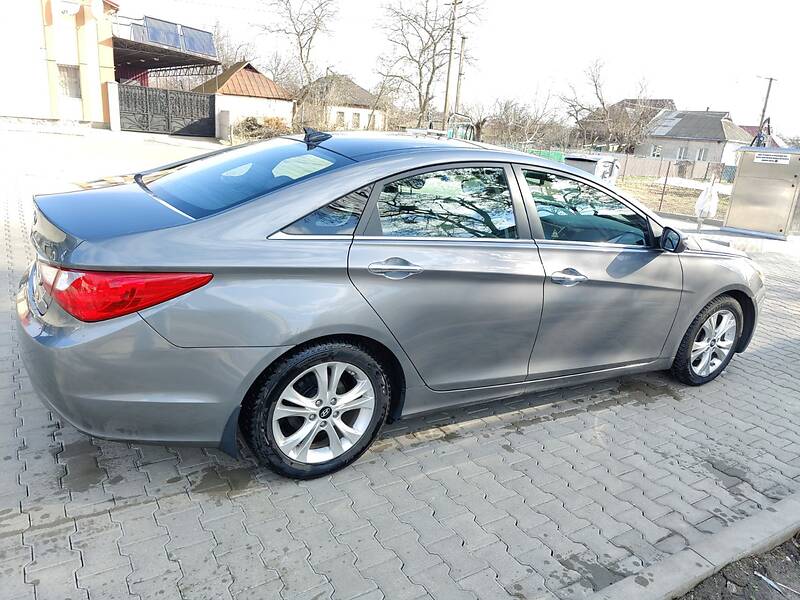 Седан Hyundai Sonata 2012 в Яготині