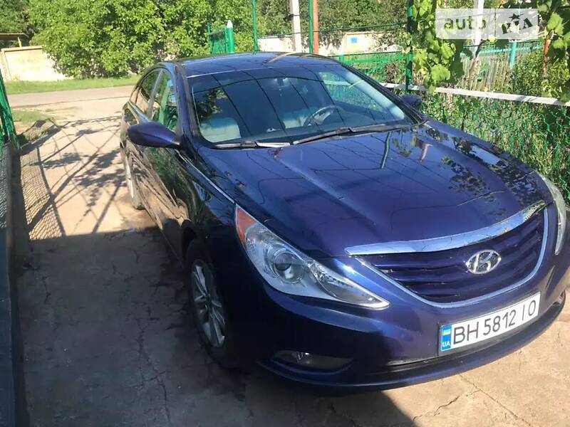 Седан Hyundai Sonata 2012 в Доброславе