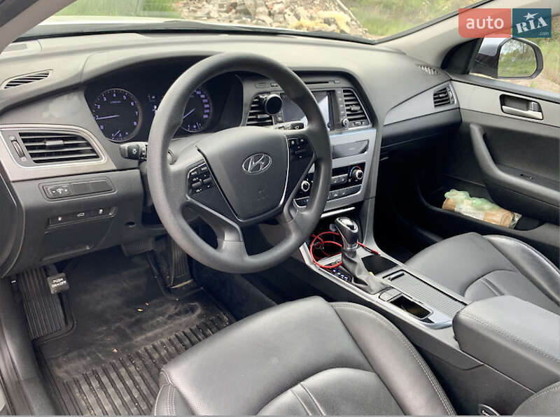 Седан Hyundai Sonata 2016 в Киеве