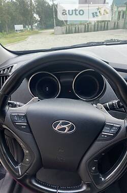 Седан Hyundai Sonata 2014 в Кицмани
