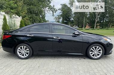 Седан Hyundai Sonata 2014 в Кицмани