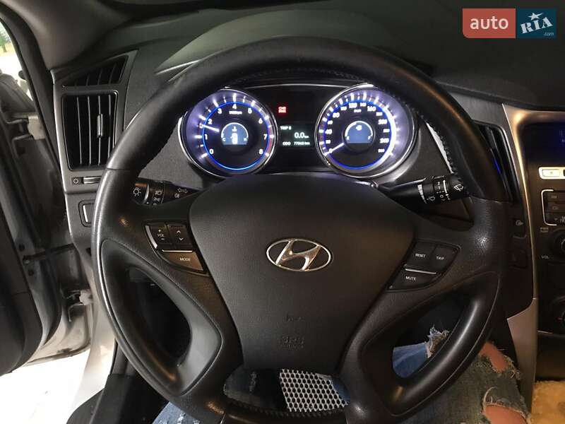 Седан Hyundai Sonata 2010 в Запоріжжі