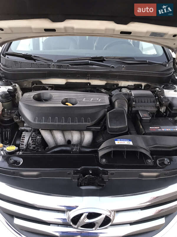 Седан Hyundai Sonata 2013 в Измаиле