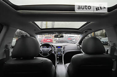 Седан Hyundai Sonata 2012 в 