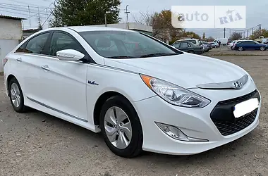 Hyundai Sonata 2013