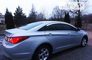 Седан Hyundai Sonata 2014 в Прилуках