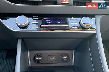 Седан Hyundai Sonata 2021 в 