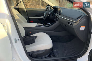 Седан Hyundai Sonata 2021 в 