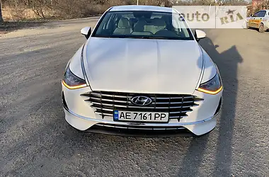 Hyundai Sonata 2021