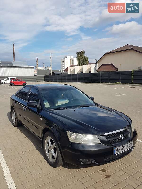 Седан Hyundai Sonata 2006 в Ужгороде