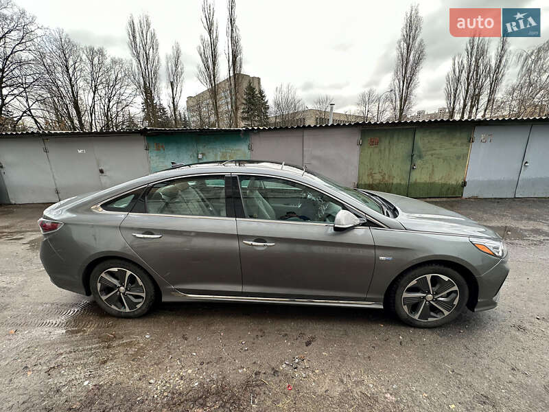 Седан Hyundai Sonata 2018 в Києві