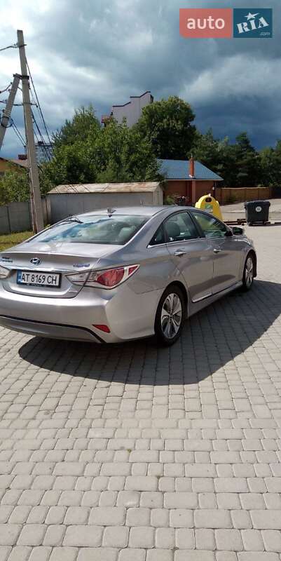 Седан Hyundai Sonata 2013 в Івано-Франківську