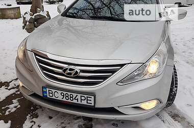 Седан Hyundai Sonata 2013 в Стрию