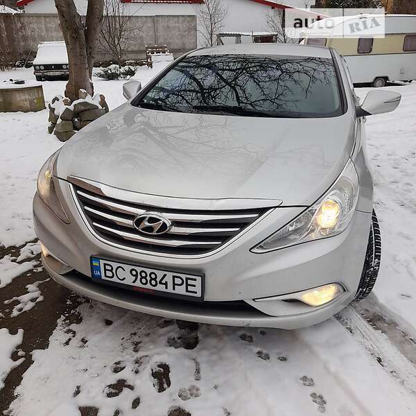 Седан Hyundai Sonata 2013 в Стрые