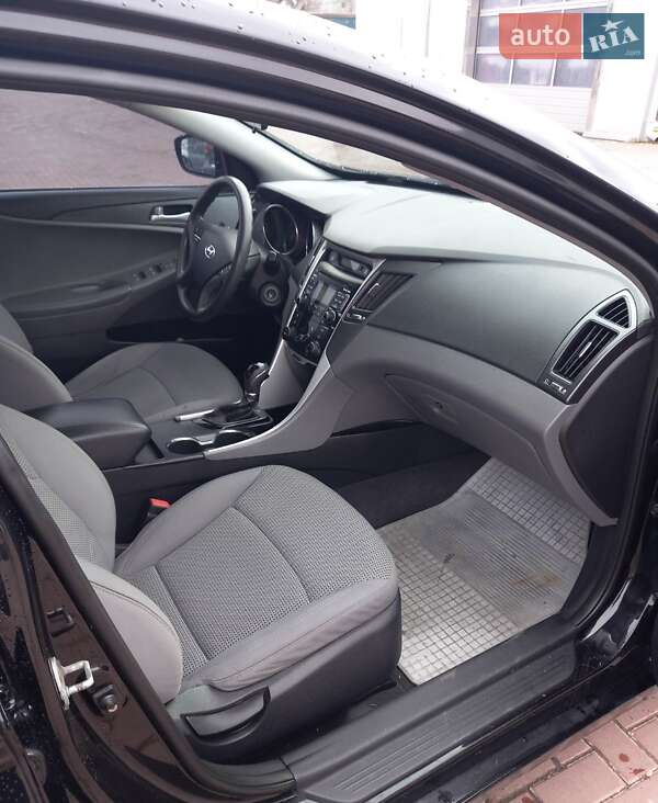 Седан Hyundai Sonata 2011 в Ровно