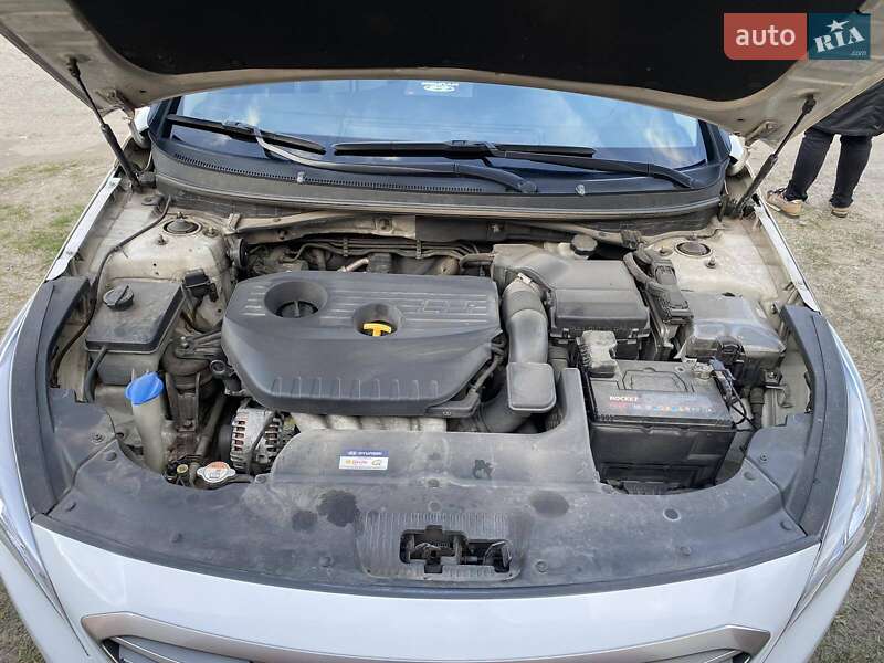 Седан Hyundai Sonata 2016 в Дніпрі