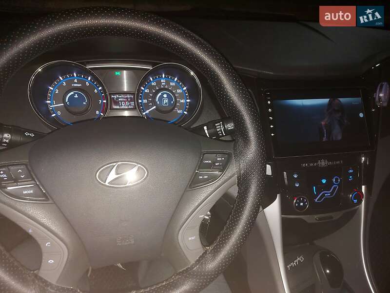Седан Hyundai Sonata 2012 в Черкасах