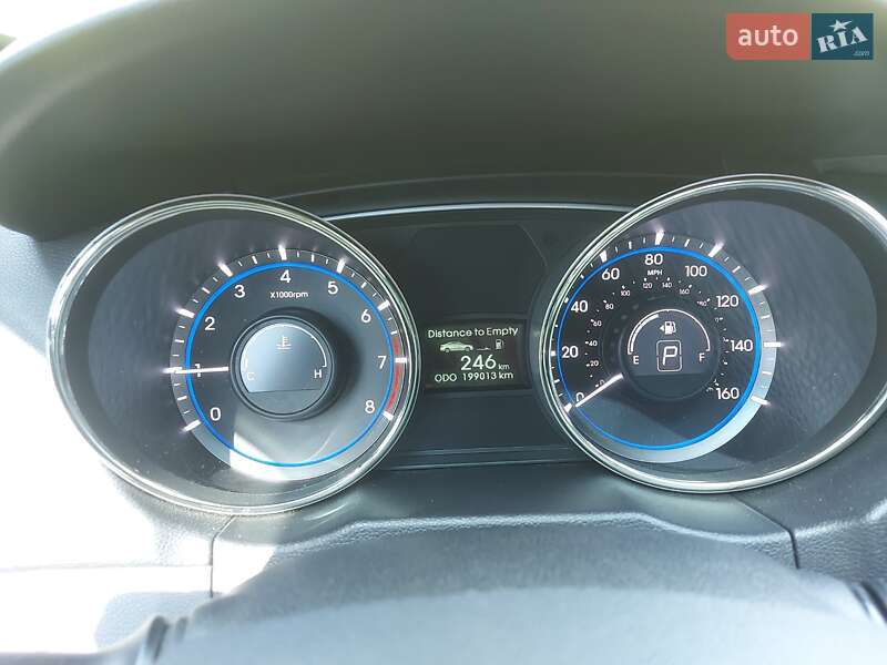 Седан Hyundai Sonata 2012 в Черкасах