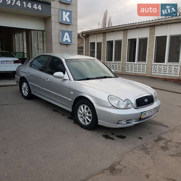 Седан Hyundai Sonata 2004 в Миколаєві