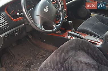 Седан Hyundai Sonata 2004 в Николаеве