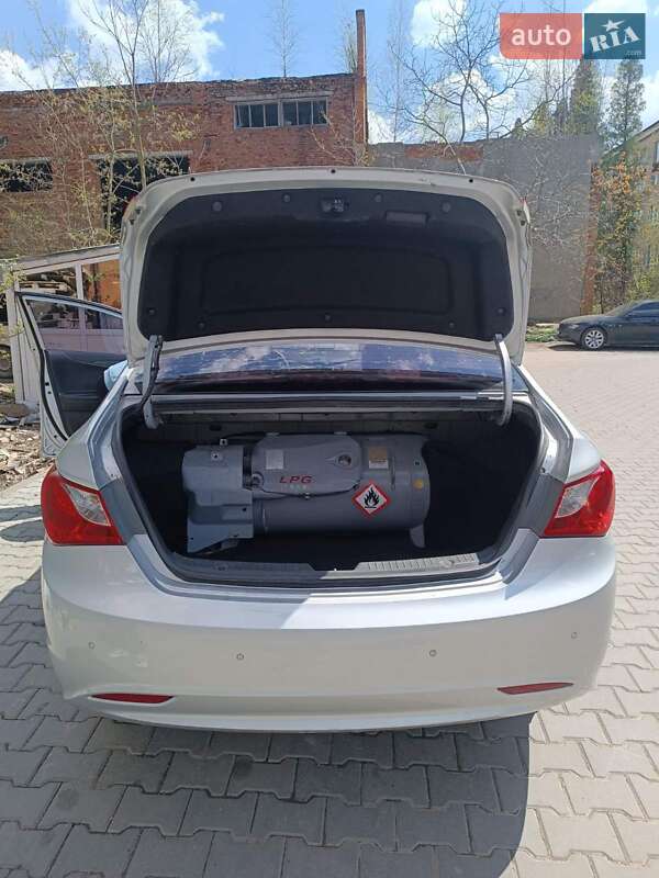 Седан Hyundai Sonata 2014 в Вишневому