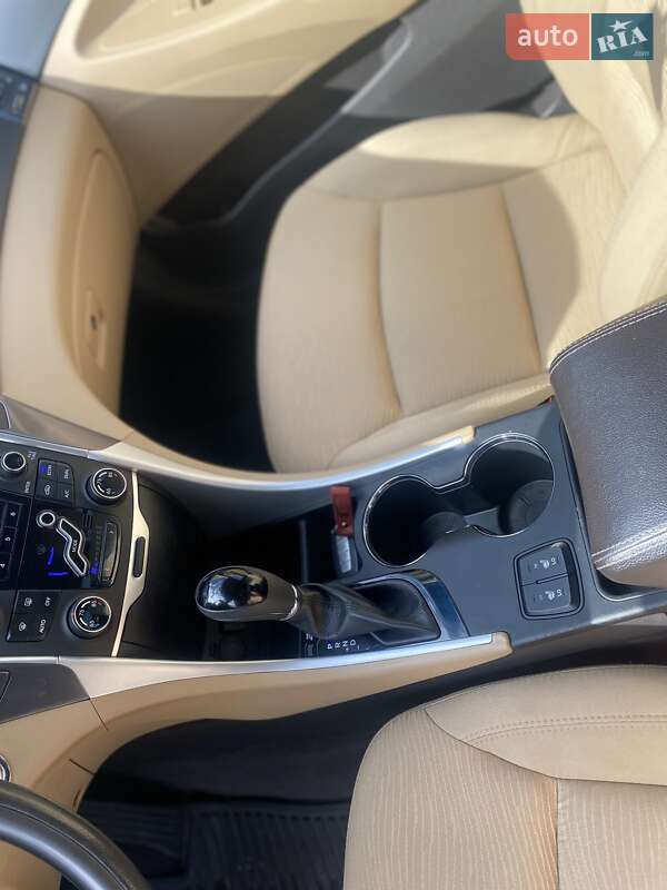 Седан Hyundai Sonata 2013 в Киеве фото 18 Седан Hyundai Sonata 2013 в Киеве