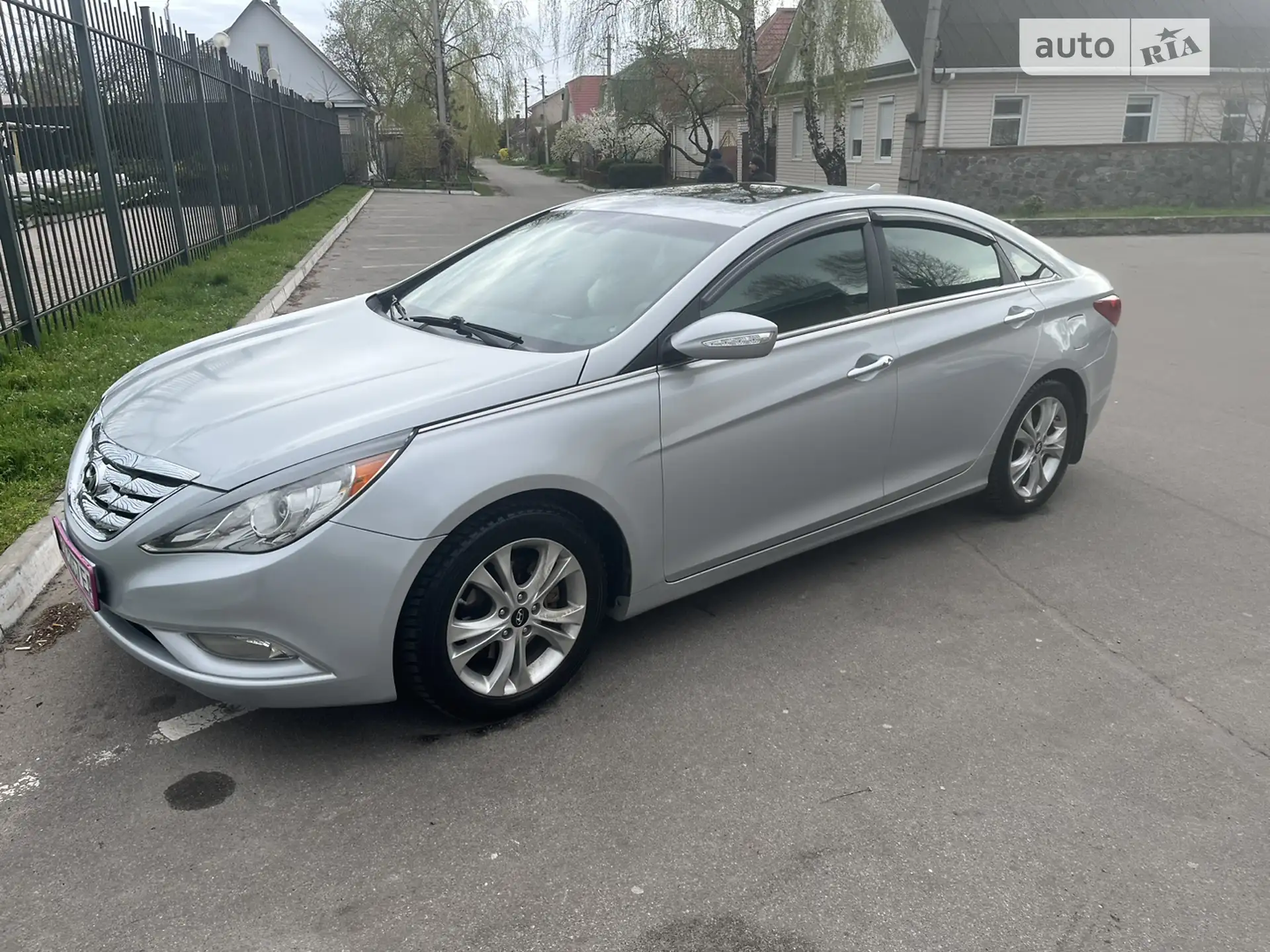 2011 Hyundai Sonata - мініатюра 2