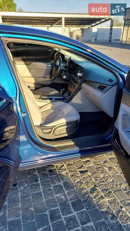 Седан Hyundai Sonata 2015 в Верхнеднепровске