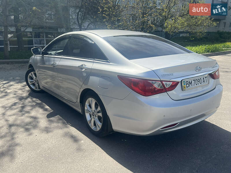 Седан Hyundai Sonata 2011 в Сумах