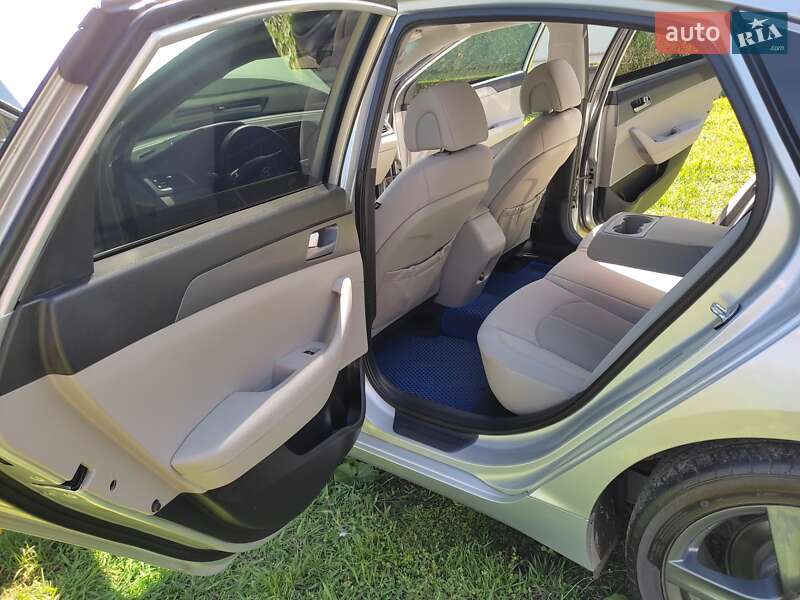 Седан Hyundai Sonata 2017 в Каменец-Подольском