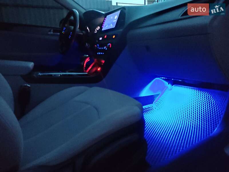 Седан Hyundai Sonata 2017 в Каменец-Подольском