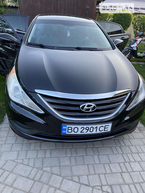 Седан Hyundai Sonata 2013 в Мельниці-Подільській