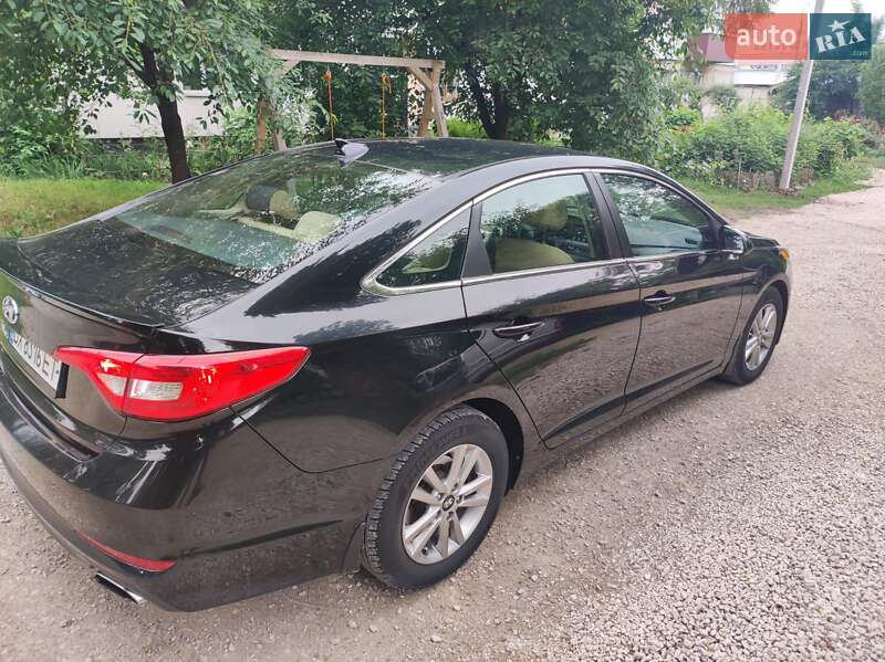 Седан Hyundai Sonata 2016 в Волочиске