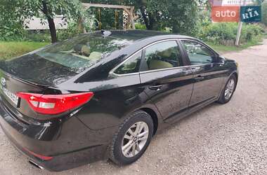 Седан Hyundai Sonata 2016 в Волочиске