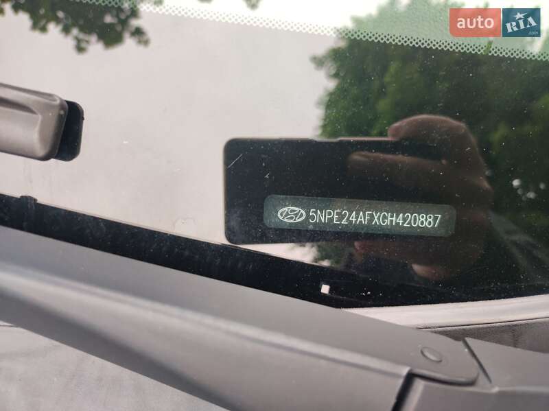 Седан Hyundai Sonata 2016 в Волочиске