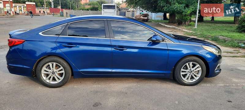Седан Hyundai Sonata 2015 в Кривом Роге