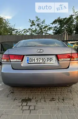 Hyundai Sonata 2005